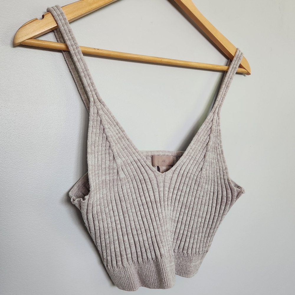 H&M - Ribbed Knit Tank Top - nwot